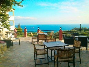 Studio Apartments Escape, Swimming Pool - Pelekas Beach